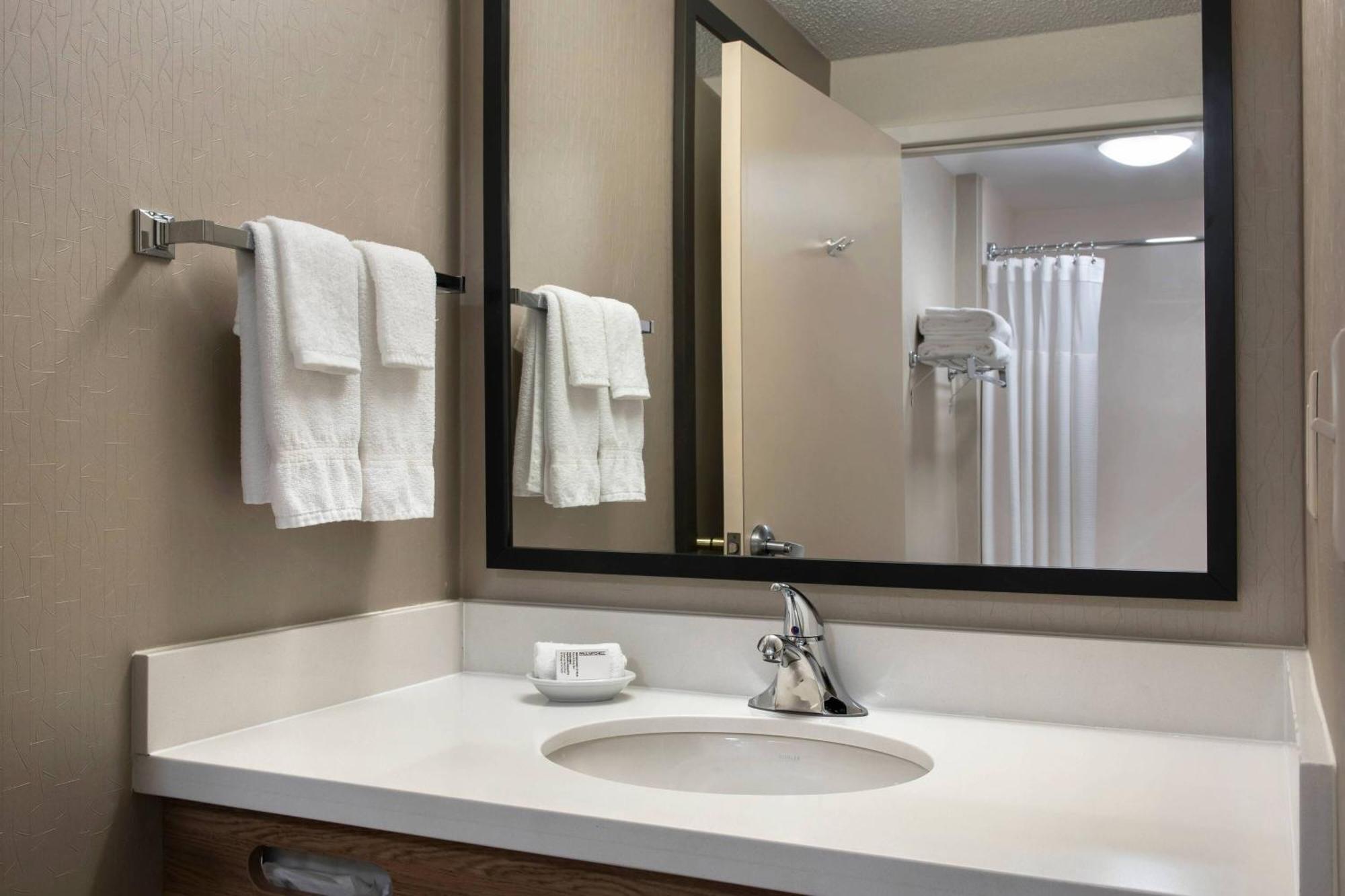 Springhill Suites דאנברי מראה חיצוני תמונה